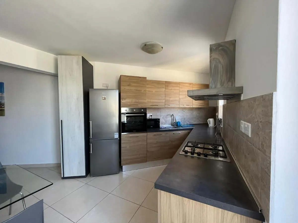 Lovely 3 Bedroom Condo San Ġiljan Malta